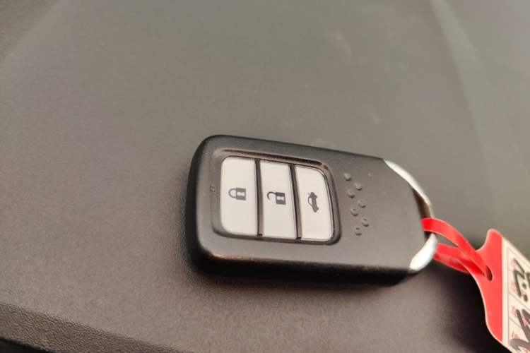 Used Honda Civic 2016 220TURBO Manual Luxury Edition Vehicle Key