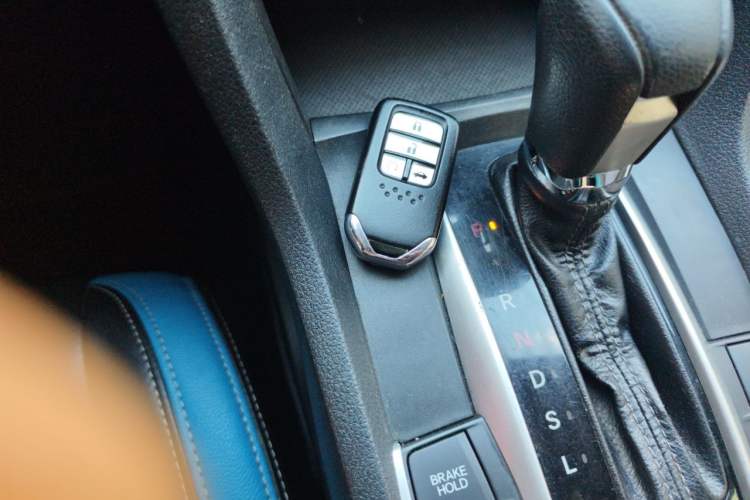 Used Honda Civic 2016 220TURBO CVT Luxury Edition Vehicle Key