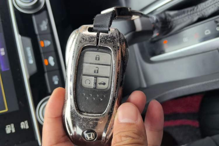 Used Honda Civic 2016 220TURBO CVT Luxury Edition Vehicle Key