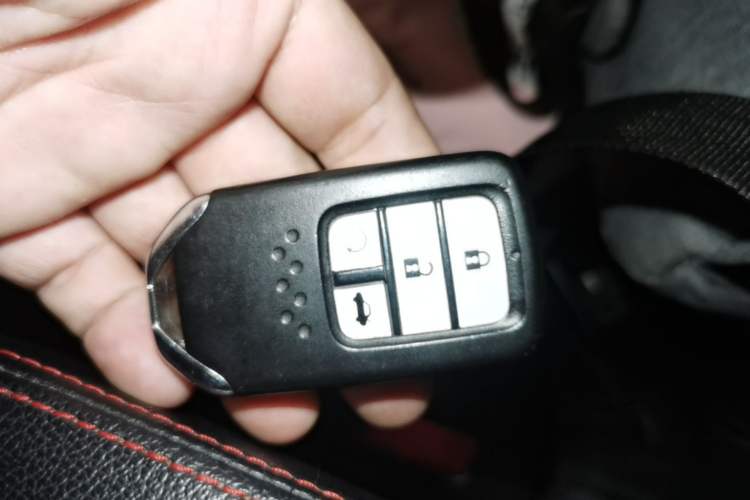 Used Honda Civic 2016 220TURBO CVT Luxury Edition Vehicle Key