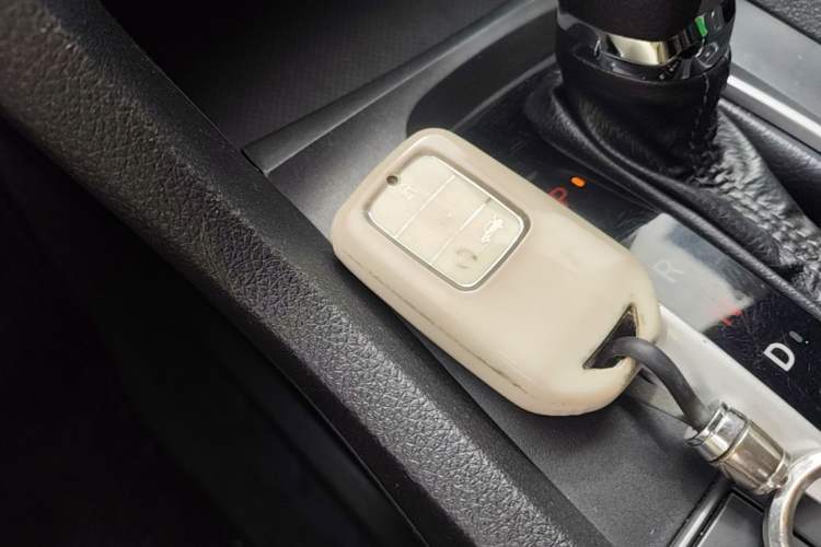 Used Honda Civic 2016 220TURBO CVT Luxury Edition Vehicle Key