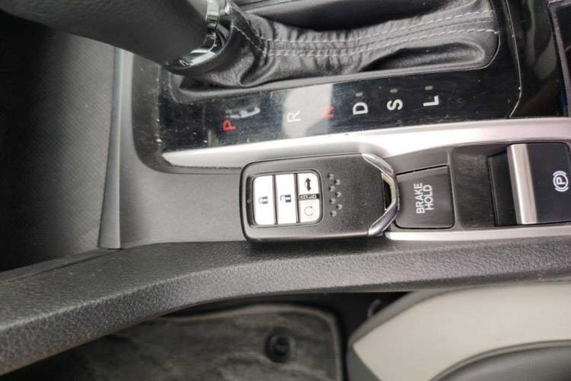 Used Honda Civic 2016 220TURBO CVT Luxury Edition Vehicle Key