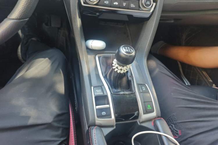 Used Honda Civic 2016 220TURBO Manual Luxury Edition Gear Lever