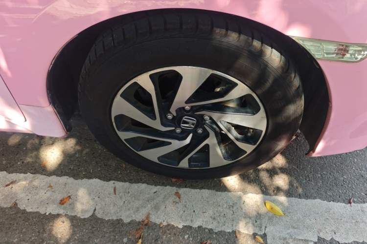 Used Honda Civic 2016 220TURBO Manual Luxury Edition Right Front Wheel Hub