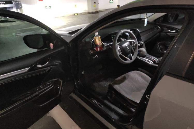 Used Honda Civic 2016 220TURBO CVT Luxury Edition Driver Seat