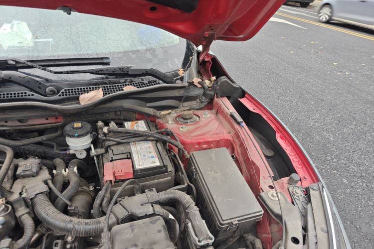 Used Honda Civic 2016 220TURBO CVT Luxury Edition Engine Bay Left