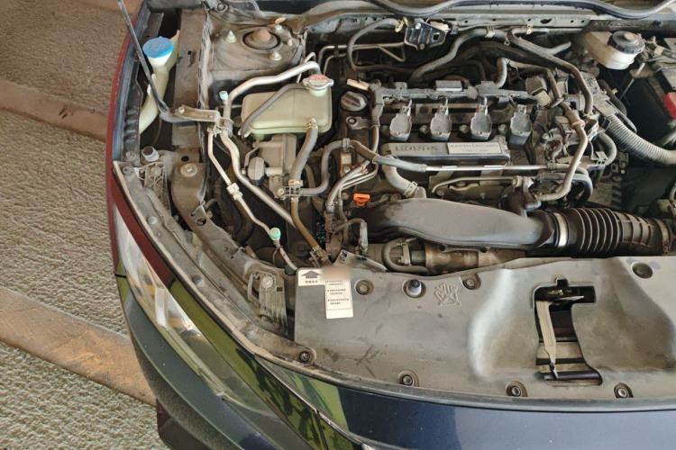 Used Honda Civic 2016 220TURBO Manual Luxury Edition Engine Bay Right