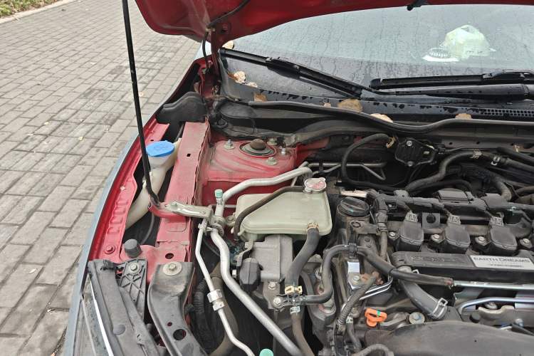 Used Honda Civic 2016 220TURBO CVT Luxury Edition Engine Bay Right