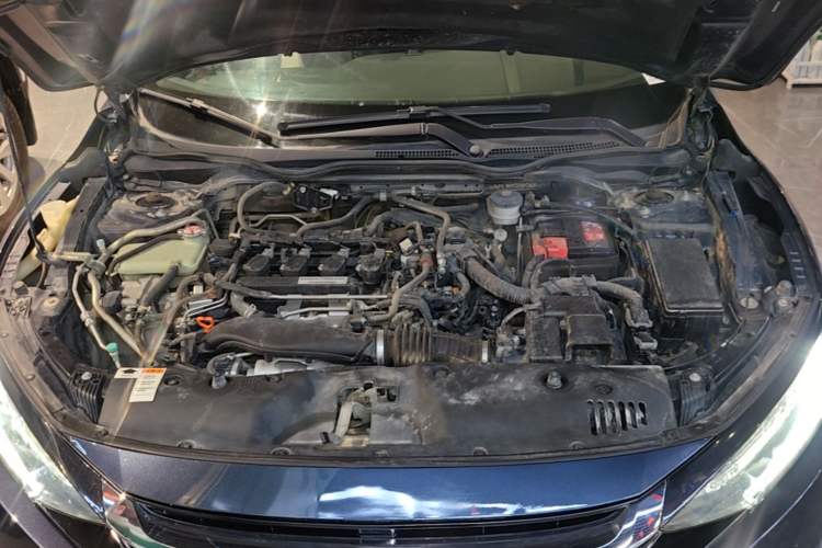 Used Honda Civic 2016 220TURBO CVT Prestige Edition Engine Bay