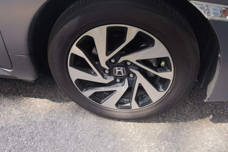 Used Honda Civic 2016 220TURBO CVT Luxury Edition Exterior 4