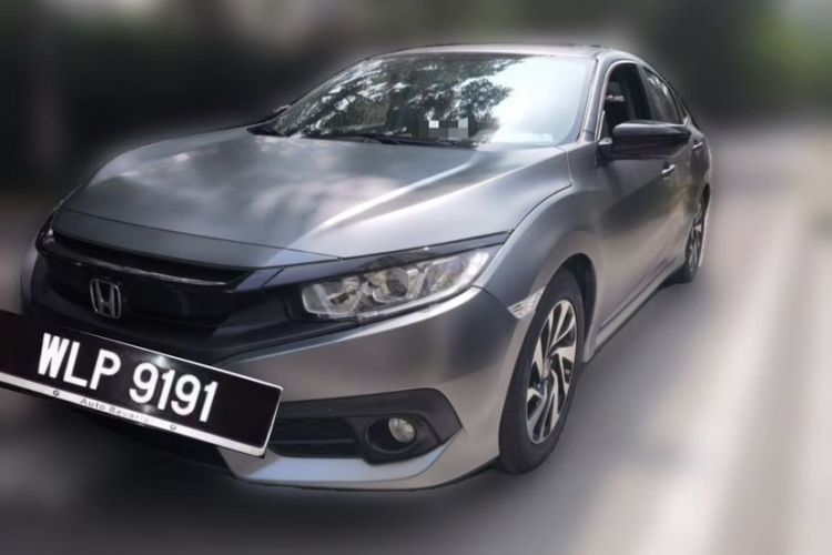 Used Honda Civic 2016 220TURBO CVT Luxury Edition Exterior 7