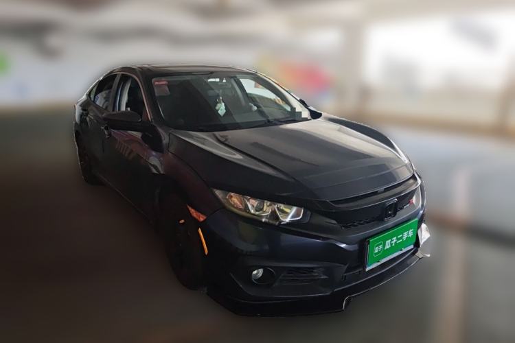 Used Honda Civic 2016 220TURBO Manual Luxury Edition Front Right 45 Deg