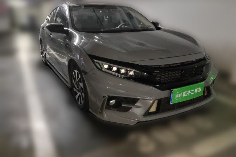 Used Honda Civic 2016 220TURBO CVT Luxury Edition Front Right 45 Deg