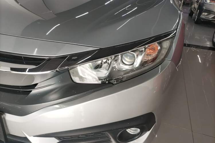 Used Honda Civic 2016 220TURBO CVT Luxury Edition Left Front Headlight