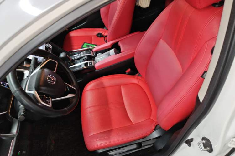 Used Honda Civic 2016 220TURBO CVT Luxury Edition Left Front Seat
