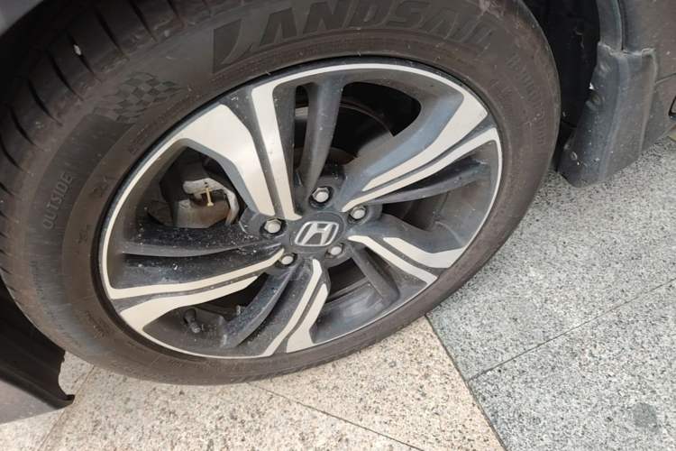 Used Honda Civic 2016 220TURBO CVT Prestige Edition Left Front Wheel Hub