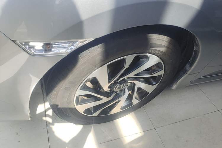 Used Honda Civic 2016 220TURBO CVT Luxury Edition Left Front Wheel Hub