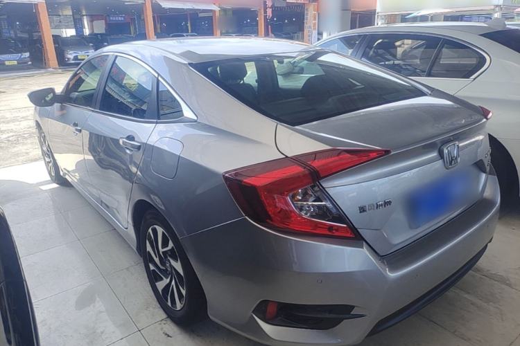 Used Honda Civic 2016 220TURBO CVT Luxury Edition Rear Left 45 Deg