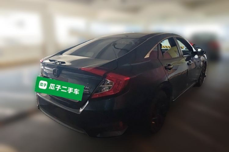 Used Honda Civic 2016 220TURBO Manual Luxury Edition Rear Right 45 Deg