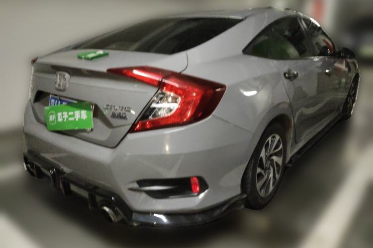 Used Honda Civic 2016 220TURBO CVT Luxury Edition Rear Right 45 Deg