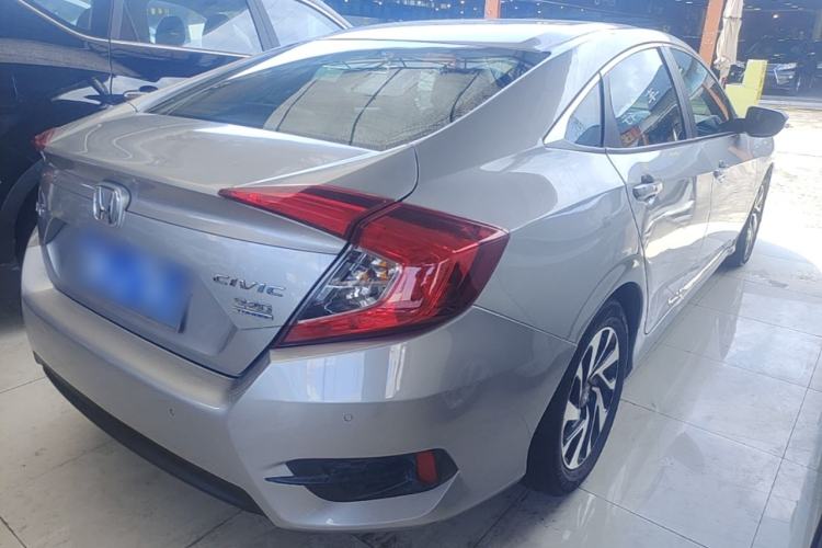 Used Honda Civic 2016 220TURBO CVT Luxury Edition Rear Right 45 Deg