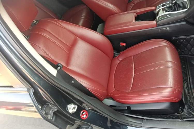 Used Honda Civic 2016 220TURBO Manual Luxury Edition Right Front Seat