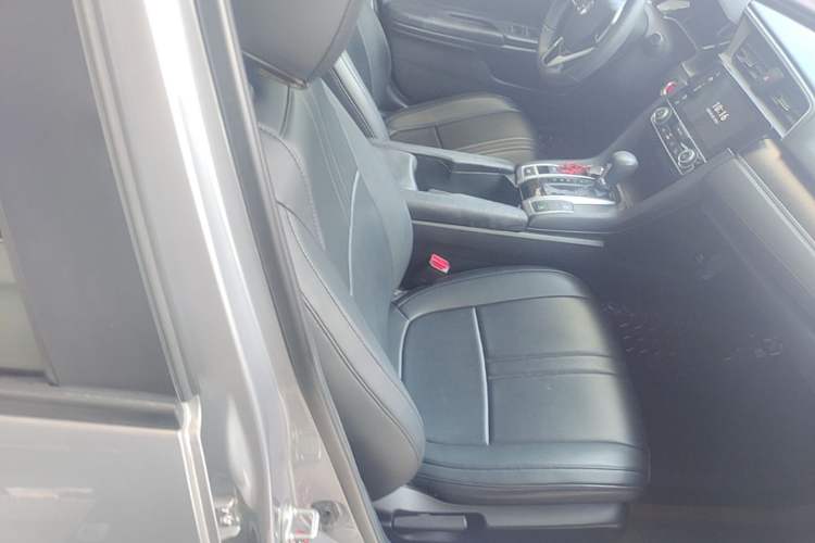 Used Honda Civic 2016 220TURBO CVT Luxury Edition Right Front Seat