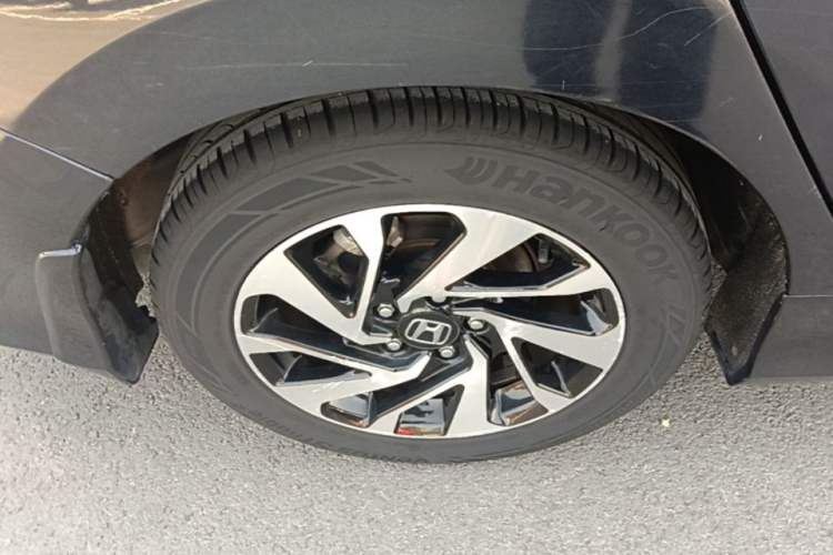 Used Honda Civic 2016 220TURBO Manual Luxury Edition Right Rear Wheel Hub