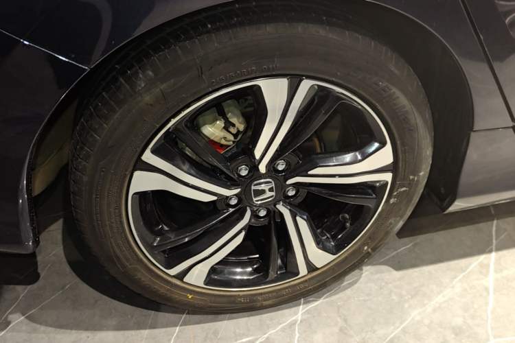 Used Honda Civic 2016 220TURBO CVT Prestige Edition Right Rear Wheel Hub