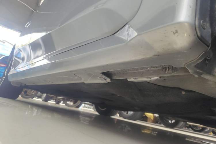 Used Honda Civic 2016 220TURBO CVT Luxury Edition Right Side Sill