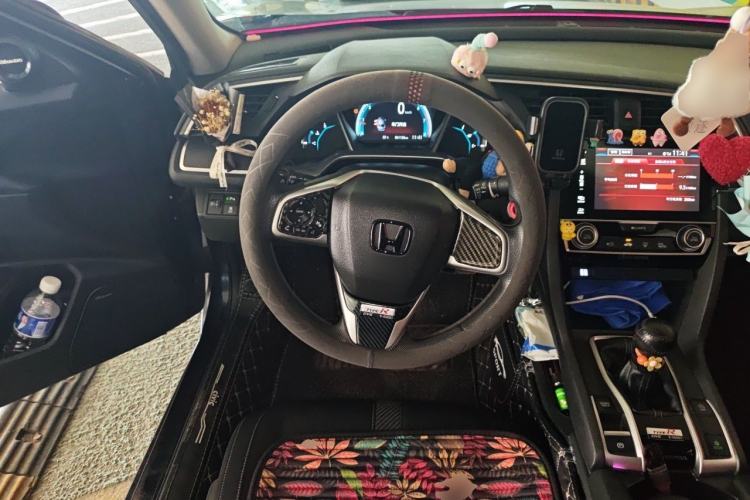Used Honda Civic 2016 220TURBO Manual Luxury Edition Steering Wheel