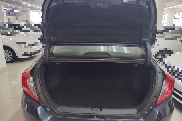 Used Honda Civic 2016 220TURBO CVT Luxury Edition Trunk