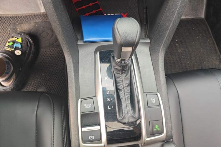 Used Honda Civic 2016 220TURBO CVT Luxury Edition Gear Lever