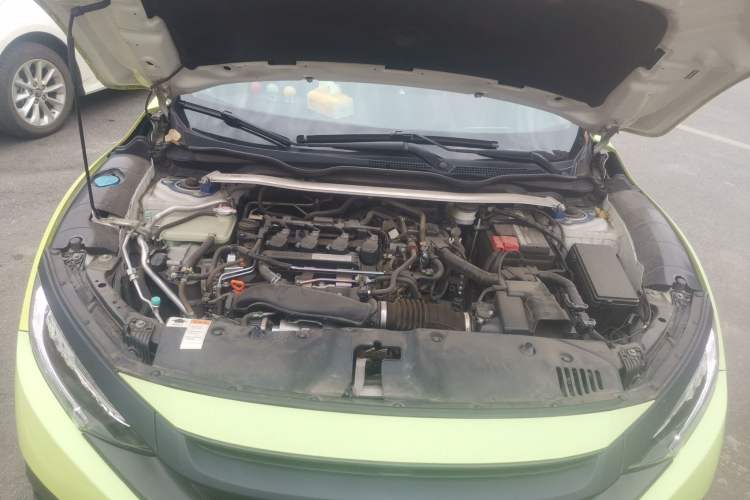 Used Honda Civic 2016 220TURBO CVT Prestige Edition Engine Bay