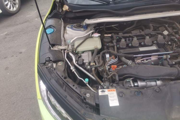 Used Honda Civic 2016 220TURBO CVT Prestige Edition Engine Bay Right