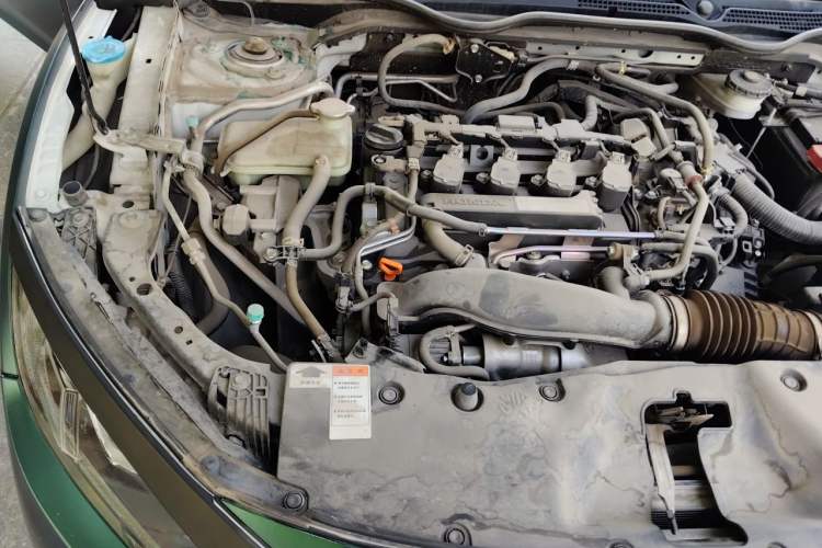 Used Honda Civic 2016 220TURBO CVT Luxury Edition Engine Bay Right