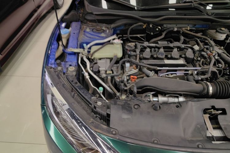 Used Honda Civic 2016 220TURBO CVT Prestige Edition Engine Bay Right