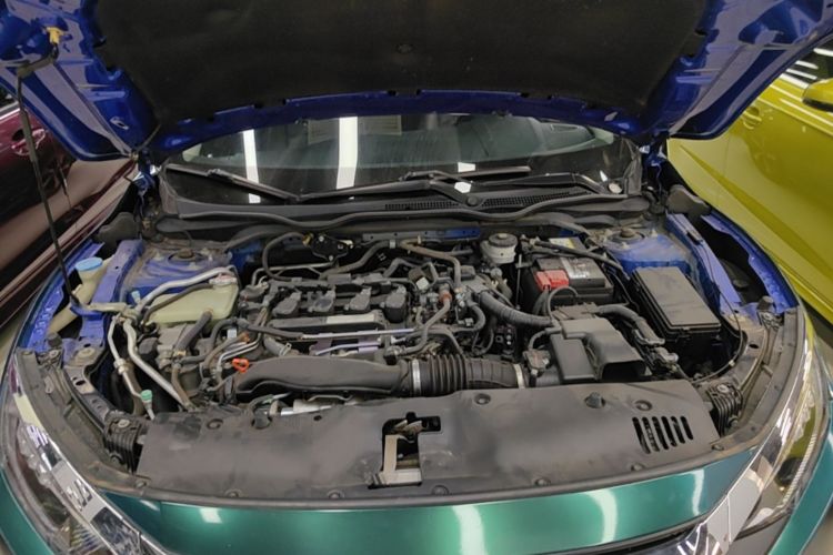 Used Honda Civic 2016 220TURBO CVT Prestige Edition Engine Bay