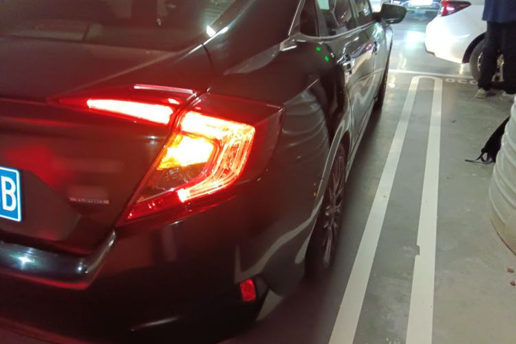 Used Honda Civic 2016 220TURBO CVT Prestige Edition Exterior 3