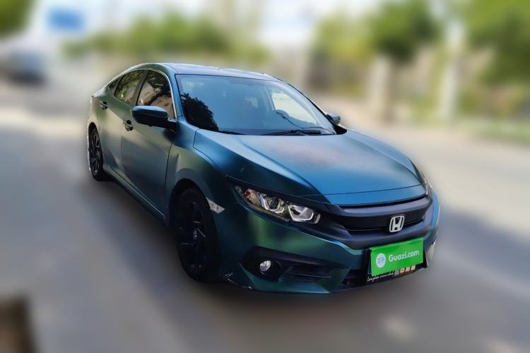 Used Honda Civic 2016 220TURBO CVT Luxury Edition Front Right 45 Deg