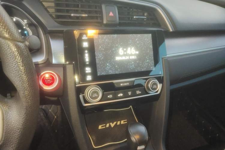 Used Honda Civic 2016 220TURBO CVT Luxury Edition Audio And AC Panel