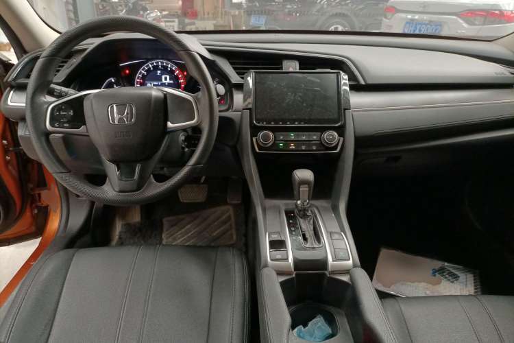 Used Honda Civic 2016 180TURBO CVT Comfort Version Center Console