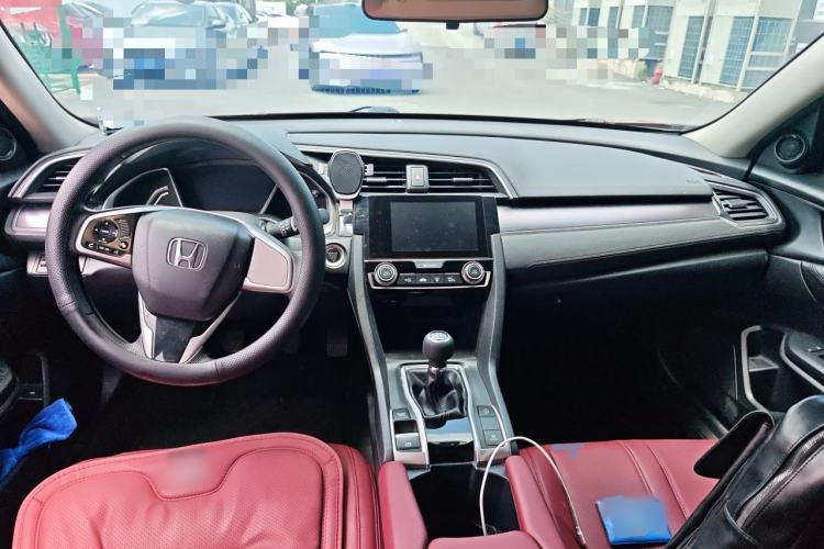 Used Honda Civic 2016 220TURBO Manual Luxury Edition Center Console