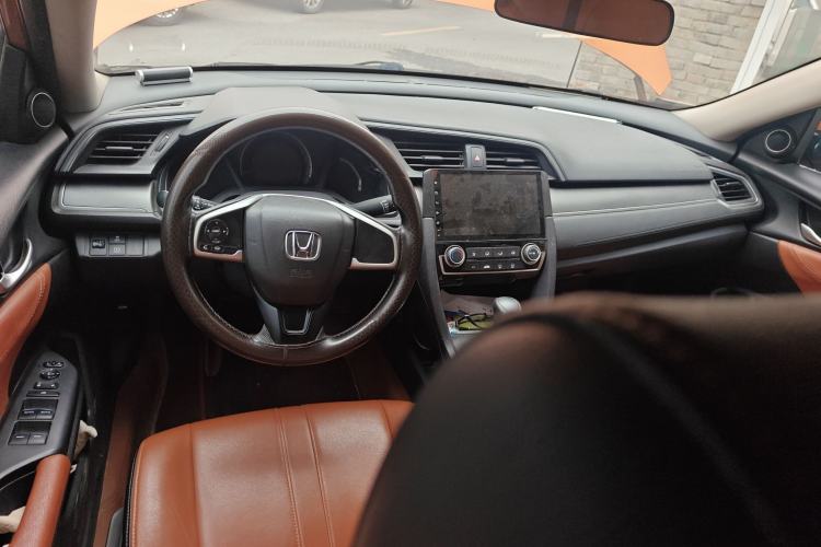 Used Honda Civic 2016 180TURBO CVT Comfort Version Center Console