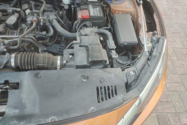 Used Honda Civic 2016 220TURBO CVT Luxury Edition Engine Bay Left