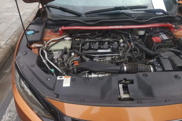 Used Honda Civic 2016 220TURBO CVT Luxury Edition Engine Bay Right