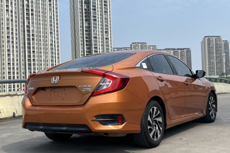 Used Honda Civic 2016 220TURBO CVT Luxury Edition Exterior 5