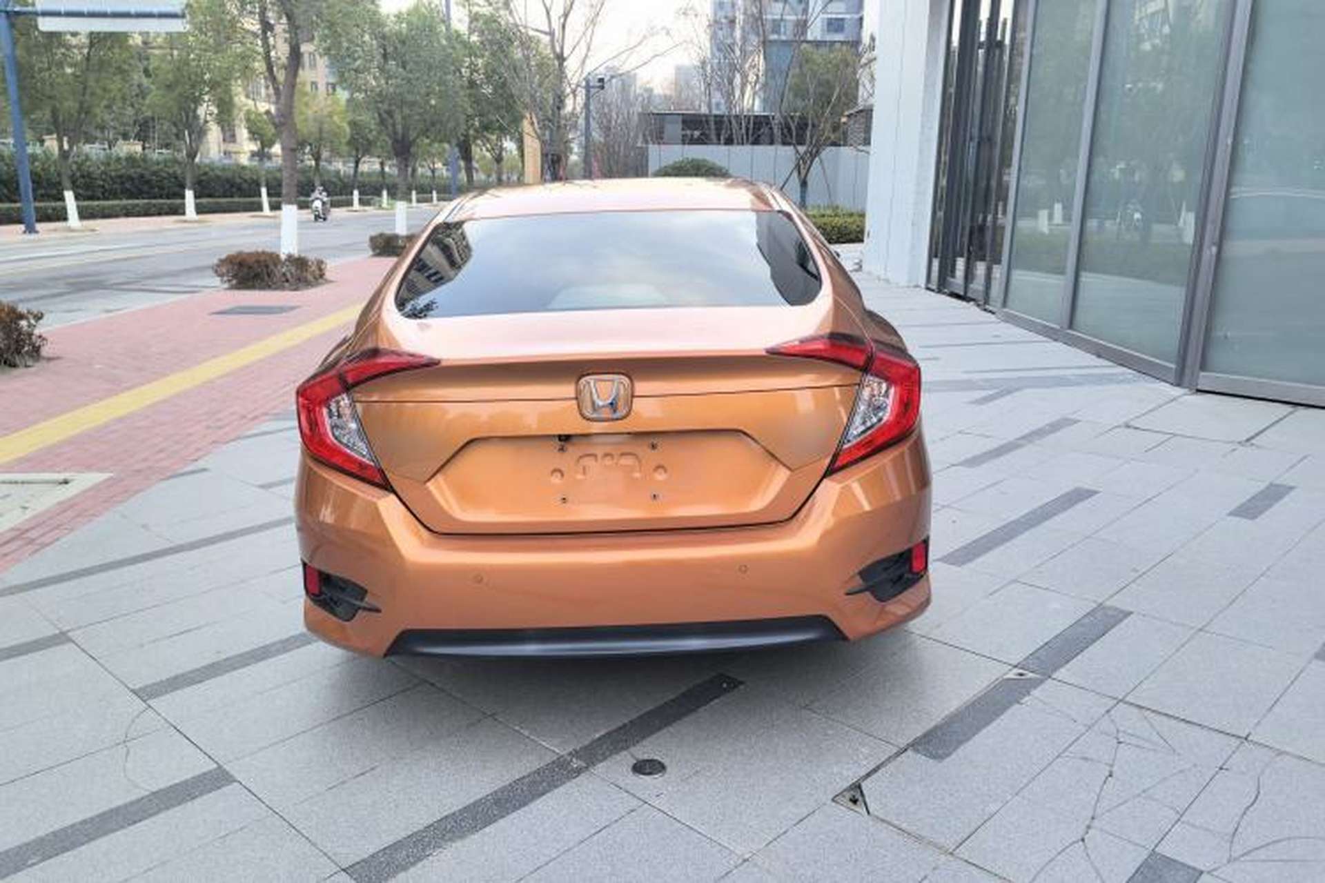 Used Honda Civic 2016 220TURBO CVT Luxury Edition Exterior 6