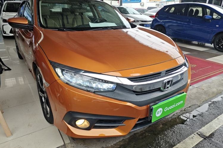 Used Honda Civic 2016 220TURBO CVT Prestige Edition Front Right 45 Deg