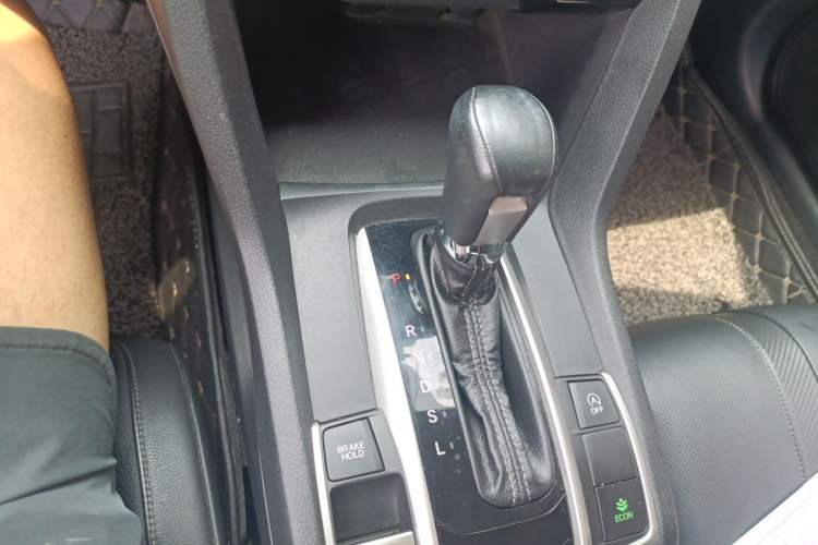 Used Honda Civic 2016 220TURBO CVT Prestige Edition Gear Lever